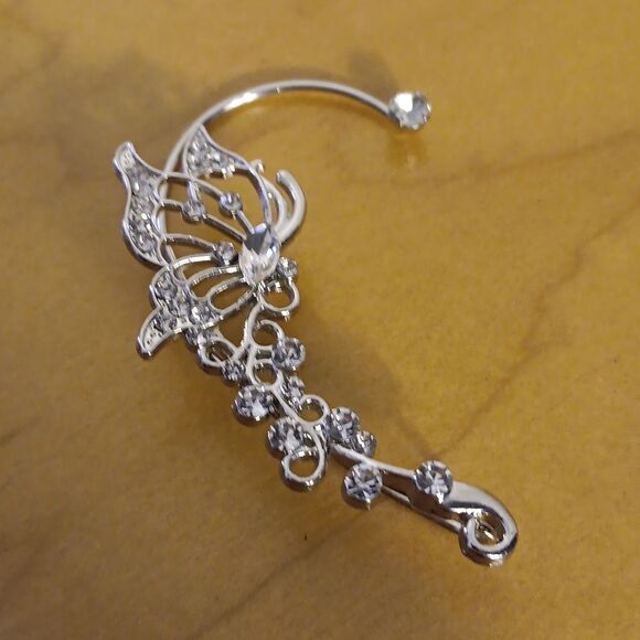 Butterfly Silvertone & Rhinestones Ear Cuff - Picture 2 of 4